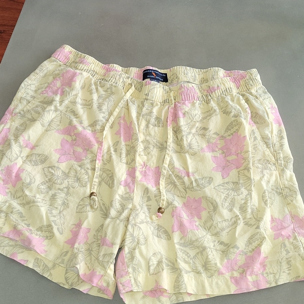 Margaritaville Women's "No Passport Required" Beach Linen Shorts Size L